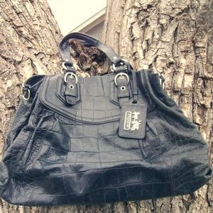 Pre-loved classic Coach handbag